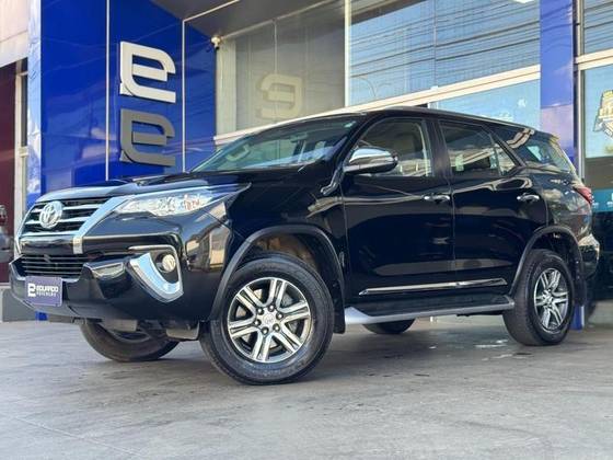 TOYOTA HILUX 2.7 SRV 4X2 CD 16V FLEX 4P AUTOMÁTICO TOYOTA HILUX 2.7 SRV 4X2 CD 16V FLEX 4P AUTOMÁTICO